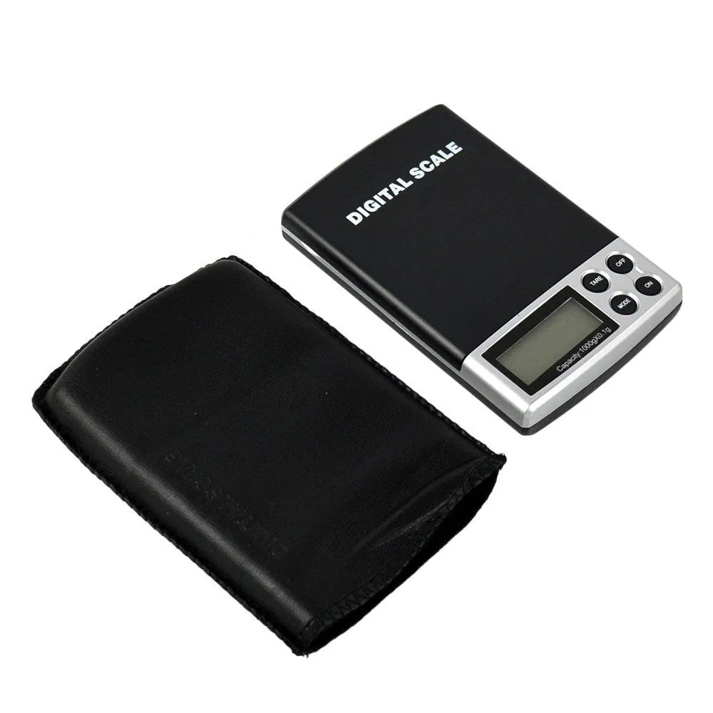 Gold electronic scale with oversized stainless steel tray, 0.1g precision, 10000g capacity, compact 114x76x19.5mm dimensions
