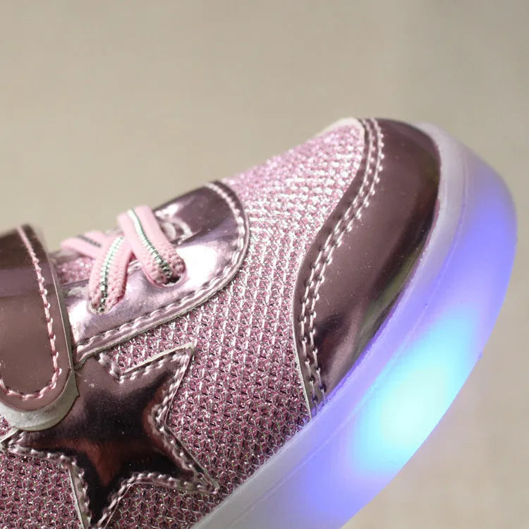 Children's LED light-up shoes with magic button in golden, pink or silvery colours, sizes 21-30cm