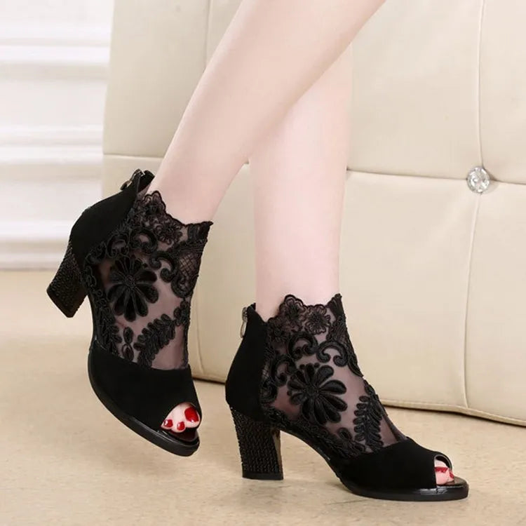 Women's black lace gladiator sandals with square high heel and adjustable zip closure