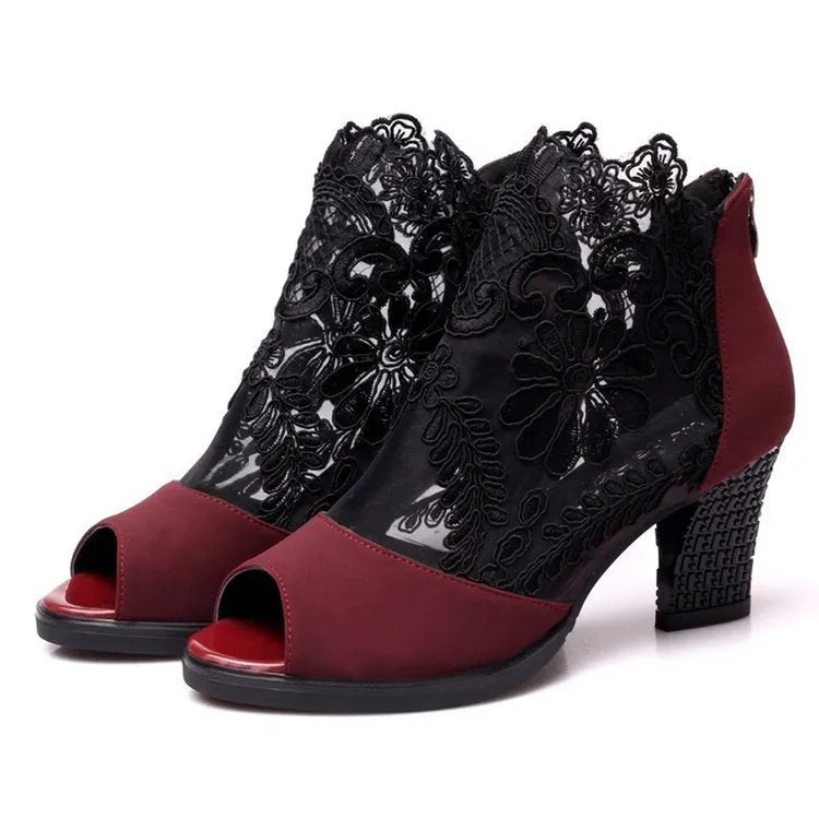 Women's black lace gladiator sandals with square high heel and adjustable zip closure
