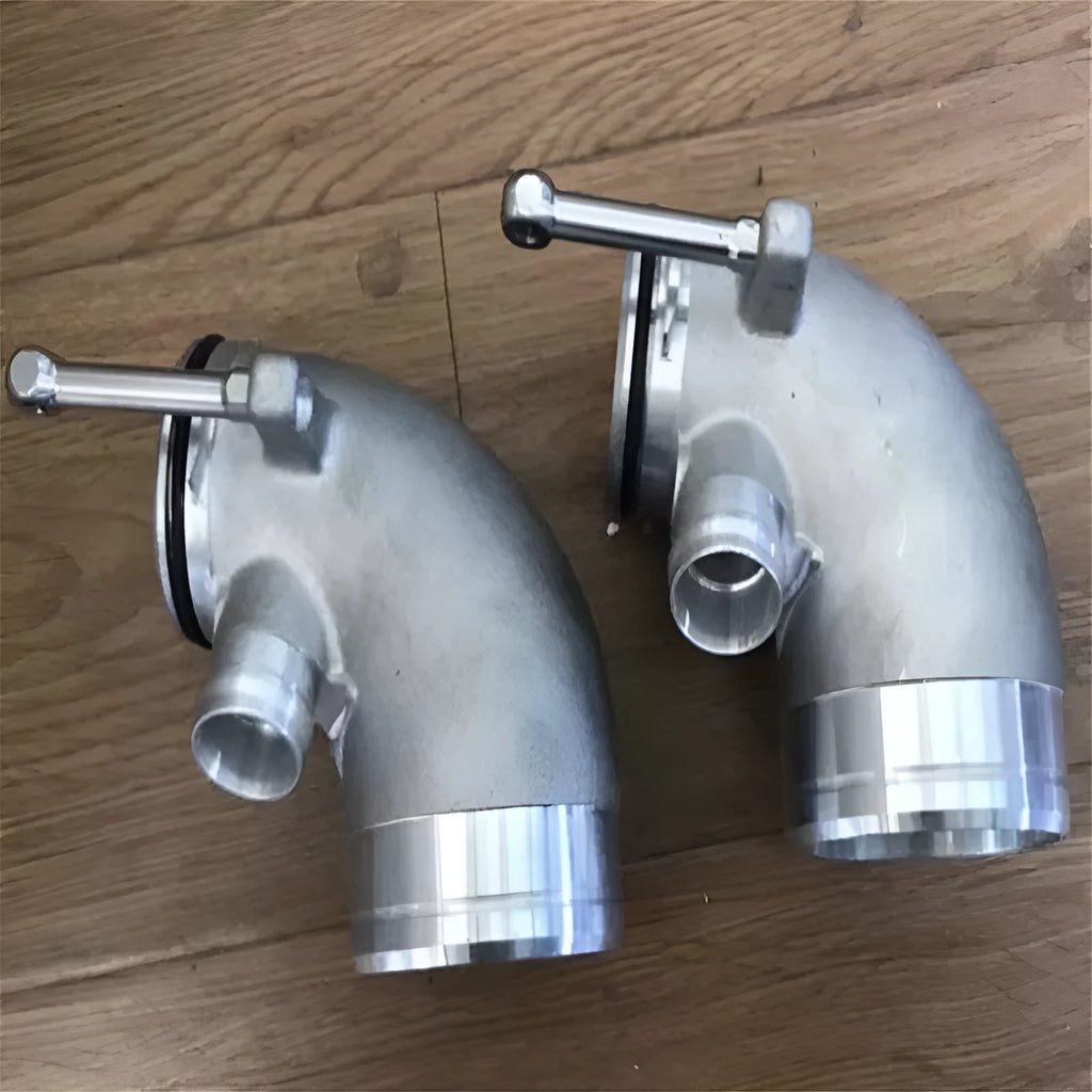 Aluminium alloy 90-degree turbo outlet elbow pipe for lateral engine mounting