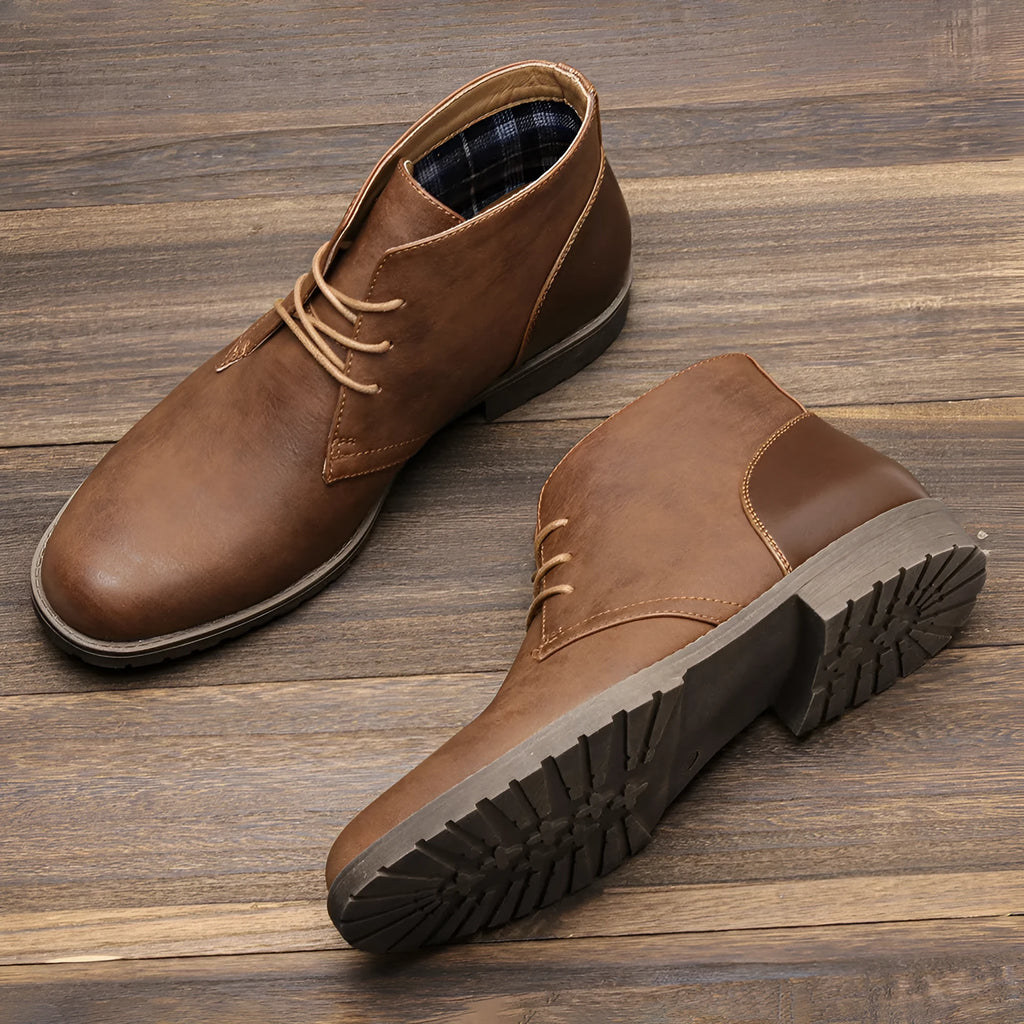 Men's retro style work boots with PU upper in colour KD785, shown in sizes 39-48