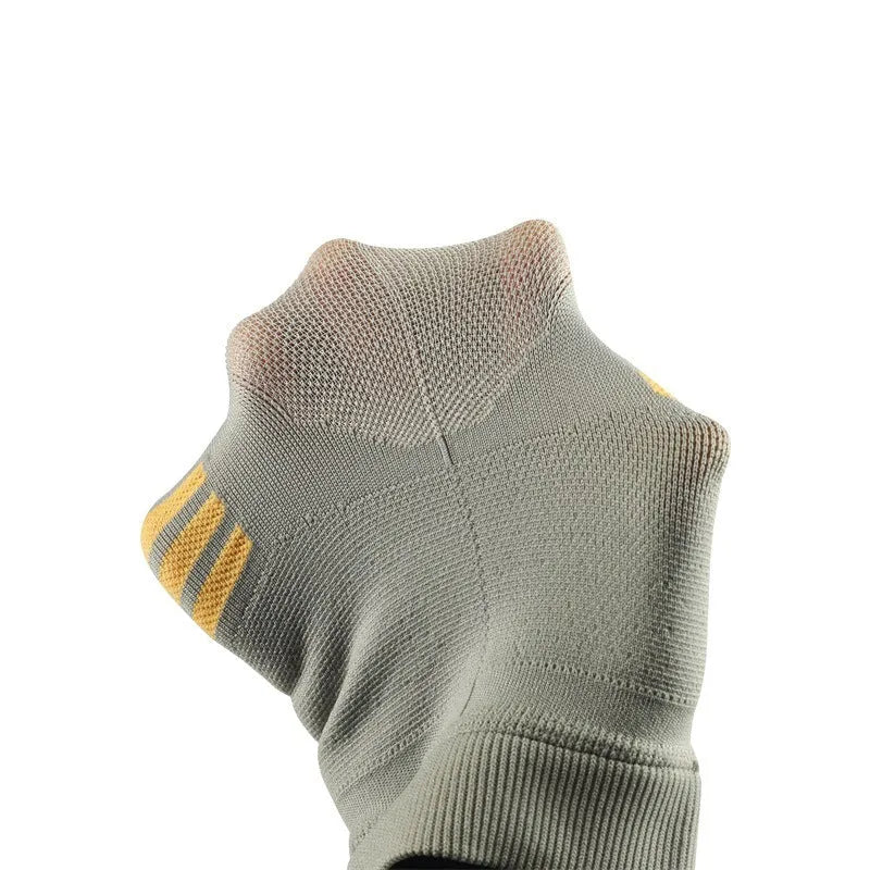 A pair of polyester sports knee pads for aerobics and basketball in various colour options.