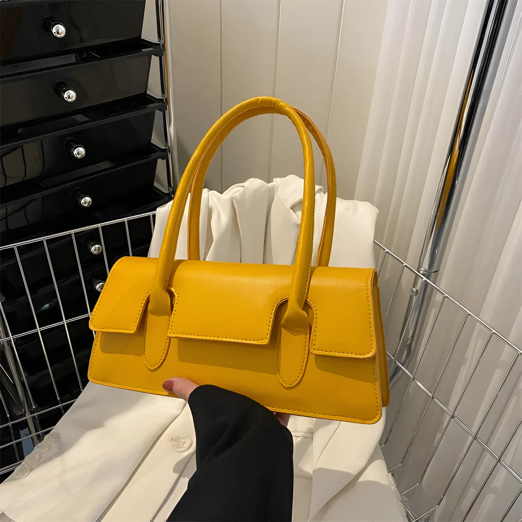 Women's retro-style square shoulder bag in PU leather with single strap and document pocket