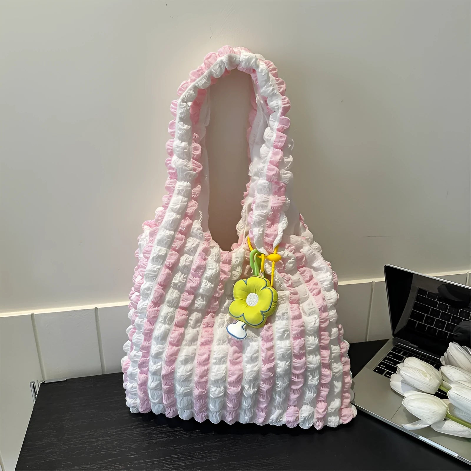 Women's pleated bubble shoulder bag in vertical square shape with pendant accessory
