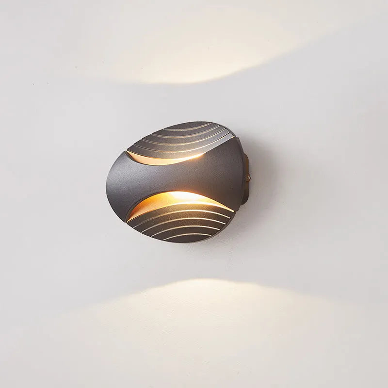 Modern minimalist aluminium wall lamp with IP65 waterproof rating in black gold finish