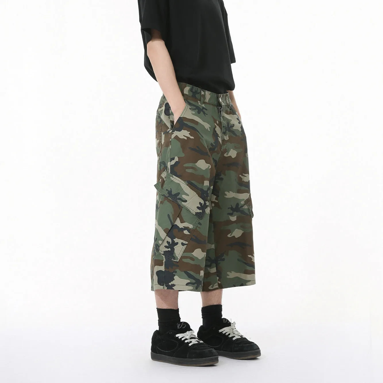 Cotton men's camouflage trousers with wide leg loose fit and American side stitching