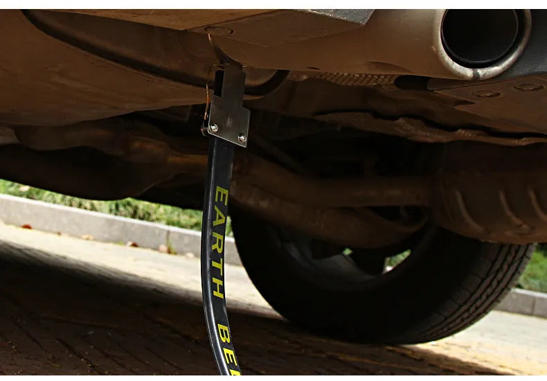 Black rubber and copper car electrostatic grounding chain, 370 mm long, for static discharge.
