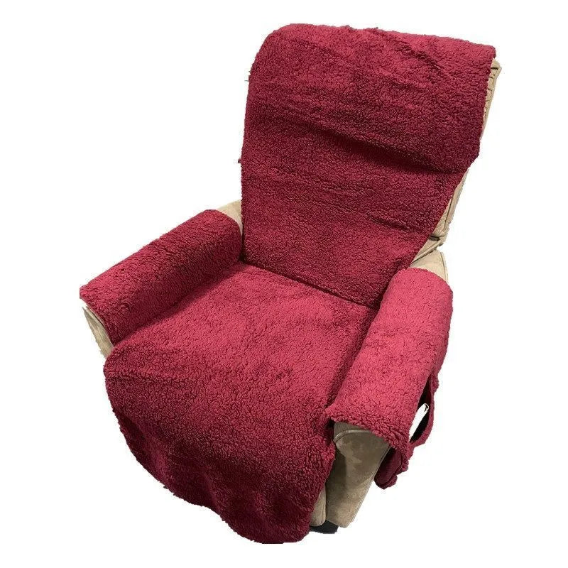 Lambswool-effect polyester sofa slipcover in beige colour on a sofa, showing its universal fit.