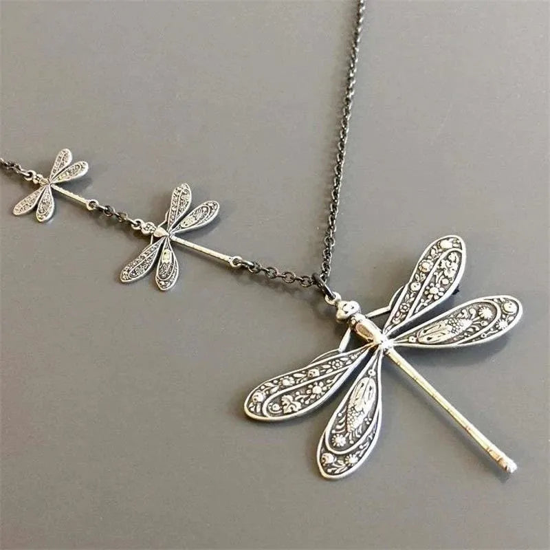 Retro creative carved stitching dragonfly pendant necklace in ancient silver alloy