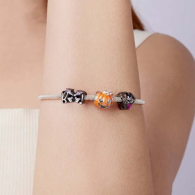 925 sterling silver dark bat bead charm with pumpkin skull, 0.9x1.4 cm, 0.45 cm aperture