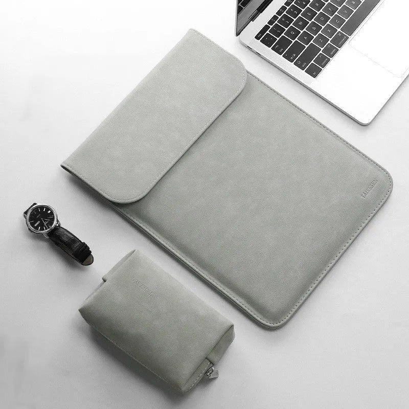 Fleece flanged laptop inner capsule pack in black for 14 inch laptops
