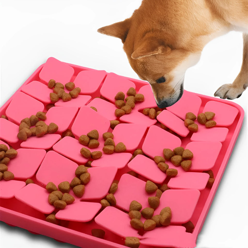 Silicone slow feeder pad for cats and dogs in black, 203x203mm, with raised licking patterns.