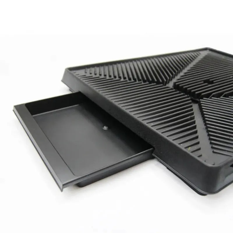 Flushing pet lawn toilet for dogs and cats with artificial turf and tray, 64x51x6.4cm, PE and PP construction