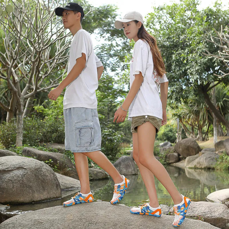 Unisex quick-drying mesh wading shoes with lace-up front and non-slip rubber sole.