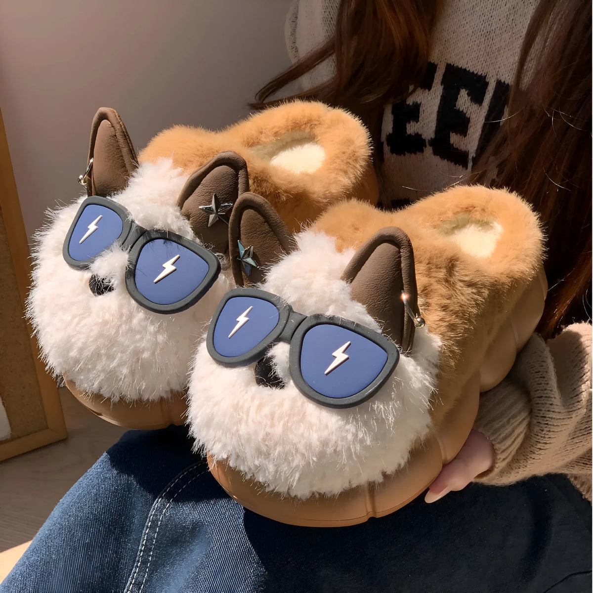 Thick-soled non-slip cotton slippers with plush upper and puppy design in black, white or coffee