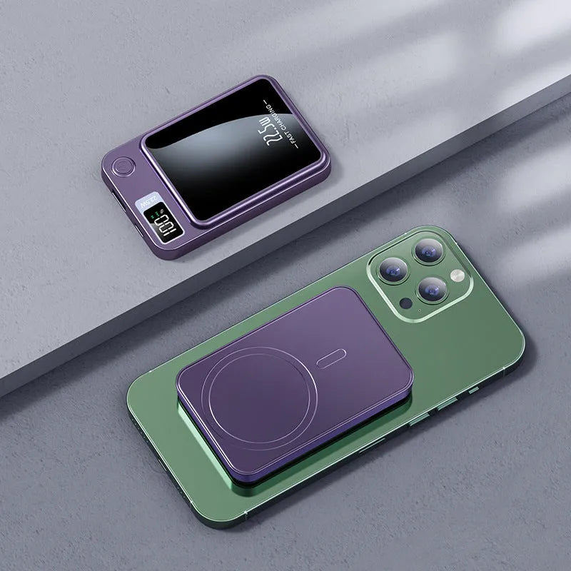 Wireless MagSafe power bank in four colours with compact dimensions and industrial design