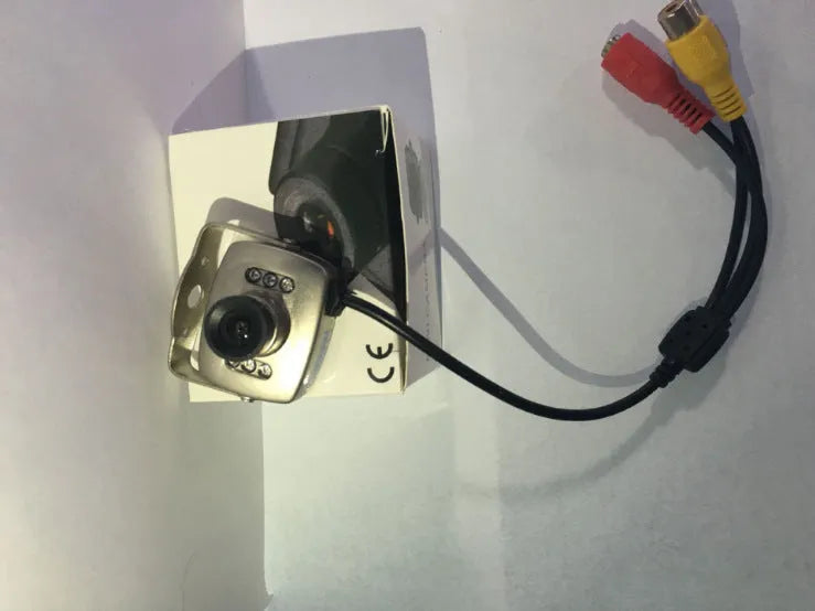 Mini wired analog camera with metal body and 3.6mm lens for home surveillance