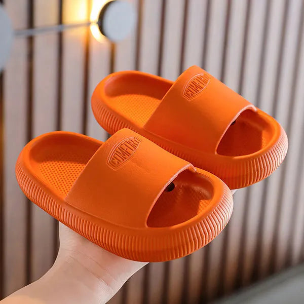 Mixed colour children's EVA slippers with non-slip sole, sizes 22-35, for home use.