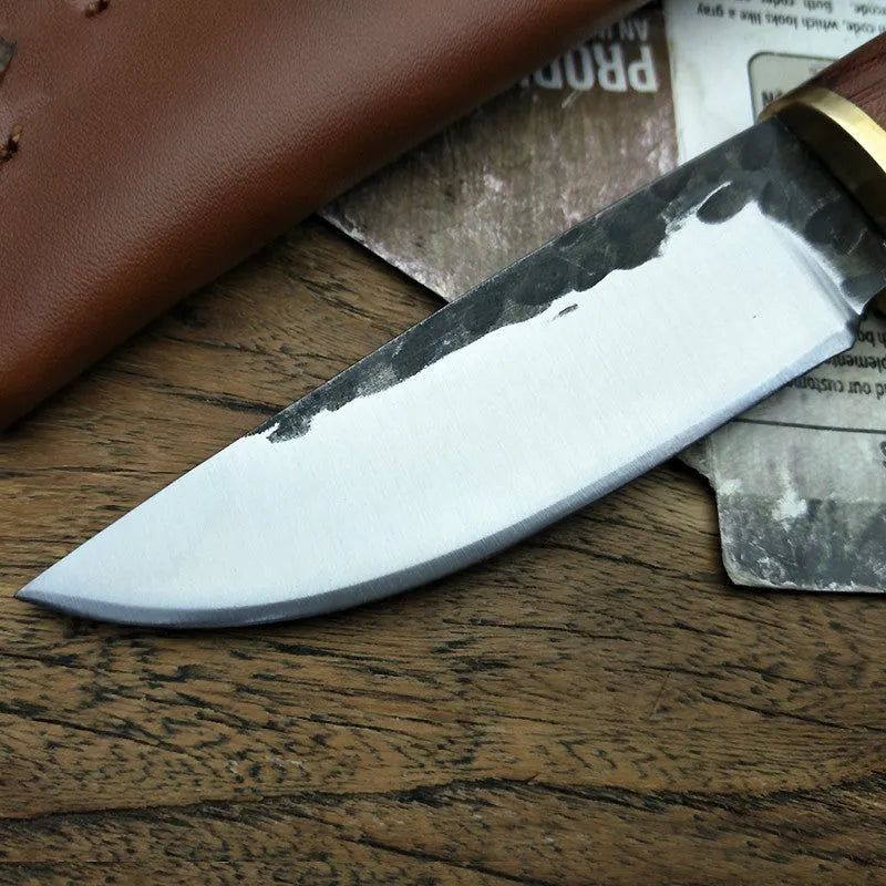 Brown outdoor survival knife with stainless steel 8cm blade and mahogany handle