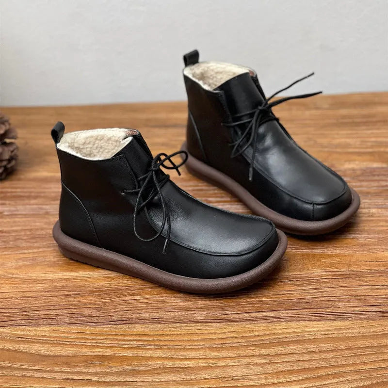 Women's cowhide leather boots with velvet lining in black and coffee colours