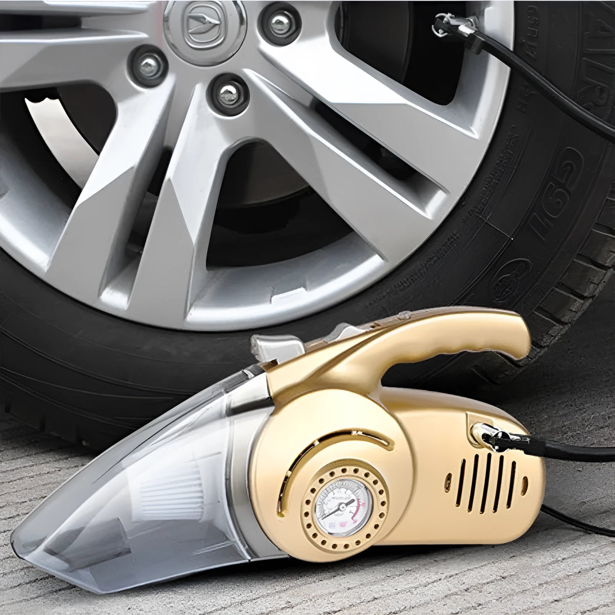 Gold 12V wet and dry four-in-one car cleaner made of ABS plastic, 35x18cm handheld design