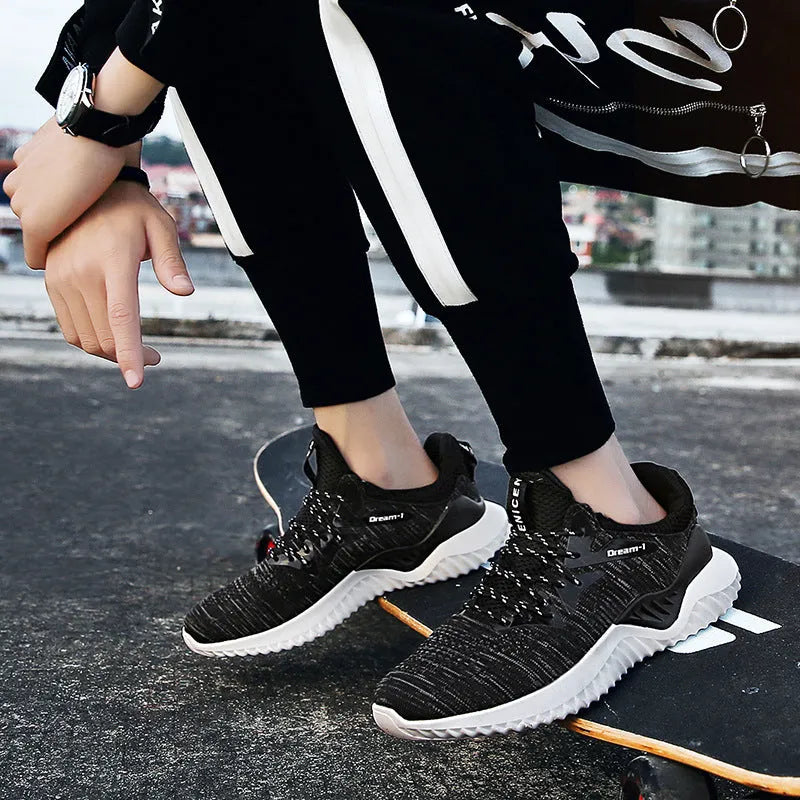 Breathable running shoes with mesh upper, MD sole, front strap, low-top design, available in five colours