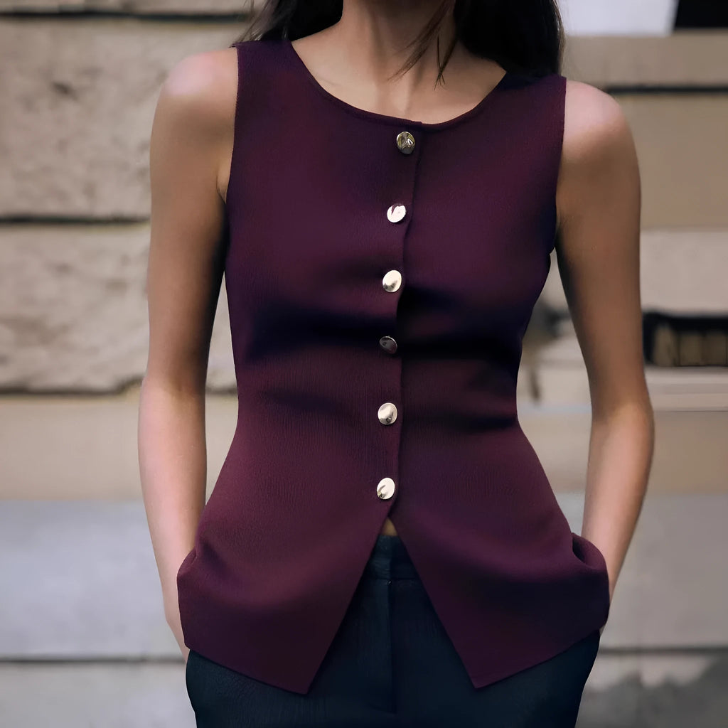 Dark red viscose sweater vest with gold buttons and 3D pattern, slim fit sleeveless design