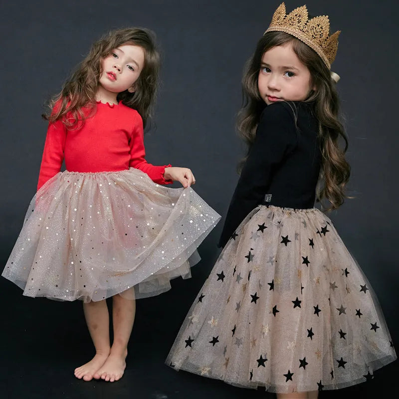Children's red cotton Christmas dress with lace and bow decorations, long sleeves, princess style