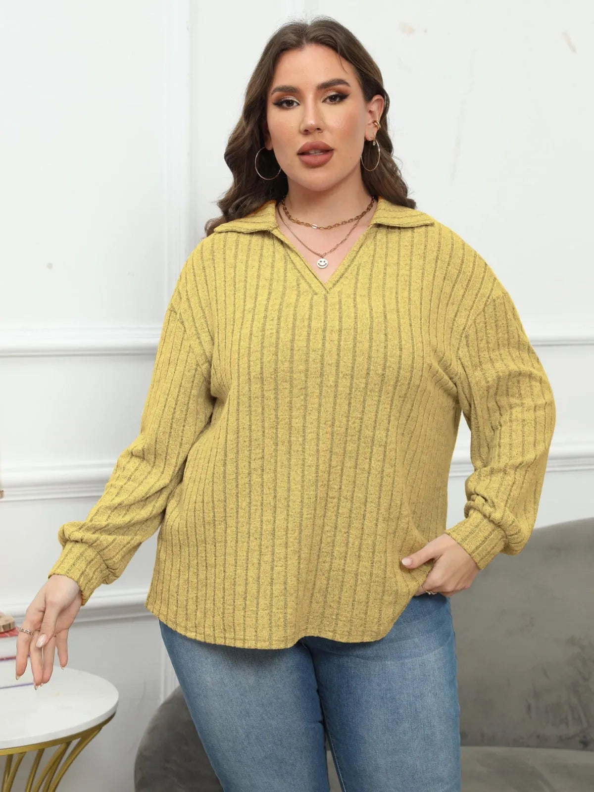 Women's plus size gray polo collar fleece shirt with lantern sleeves in street fashion style