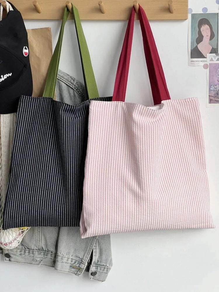 Canvas multi-layer tote shoulder bag in plaid or striped colours with compartments