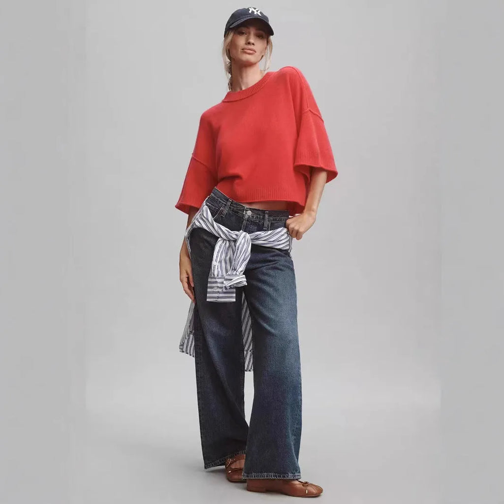 Hot girl style short t-shirt in red with exposed navel design and regular sleeves