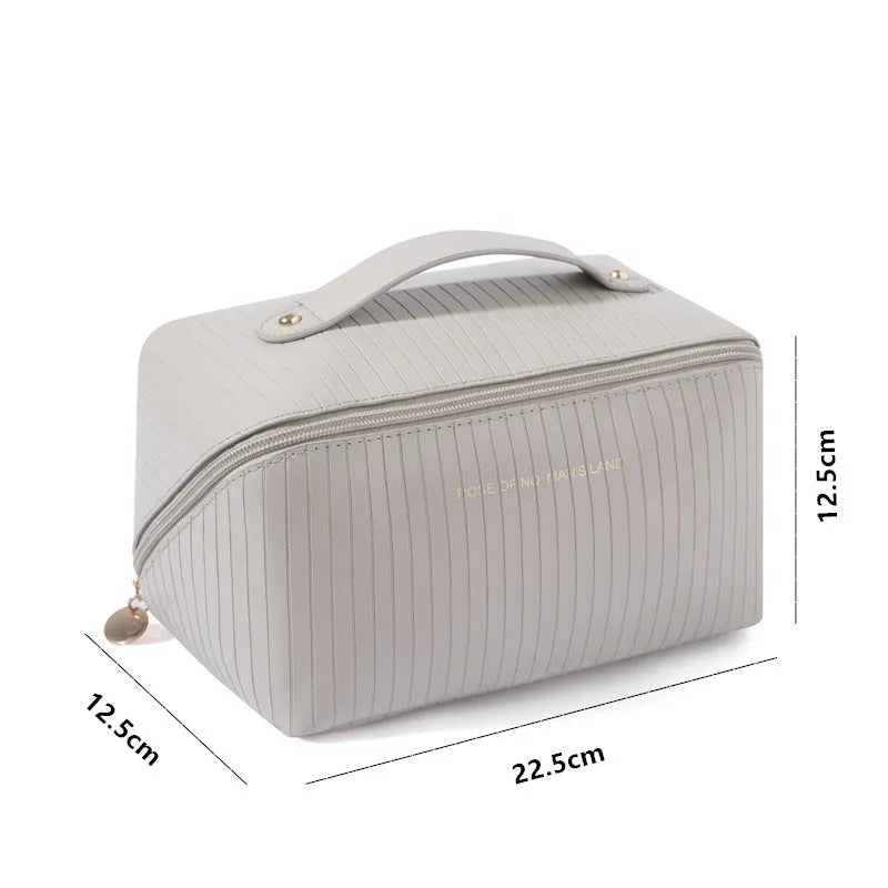 22.5cm vertical pattern pillow makeup bag in PU material with cubic shape