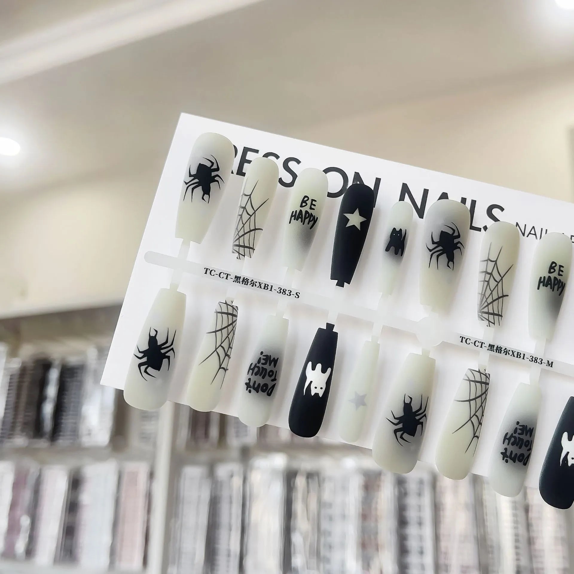 Wansheng YT2 short ladder nail sticker set in glossy seal layer, 40 pieces, Hegel XB4-383 colour, on white background