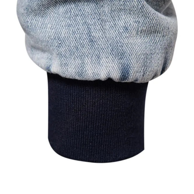 Men's plush denim jacket in dark blue with long sleeves and bag seam pockets