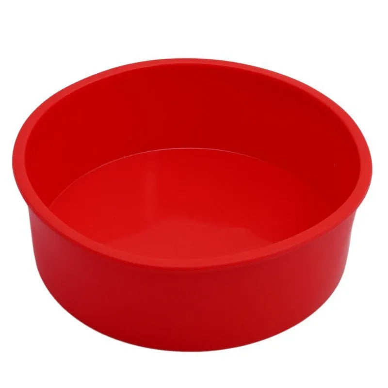 Red silicone round cake mould set showing three sizes: 8-inch, 6-inch, and 4-inch baking trays