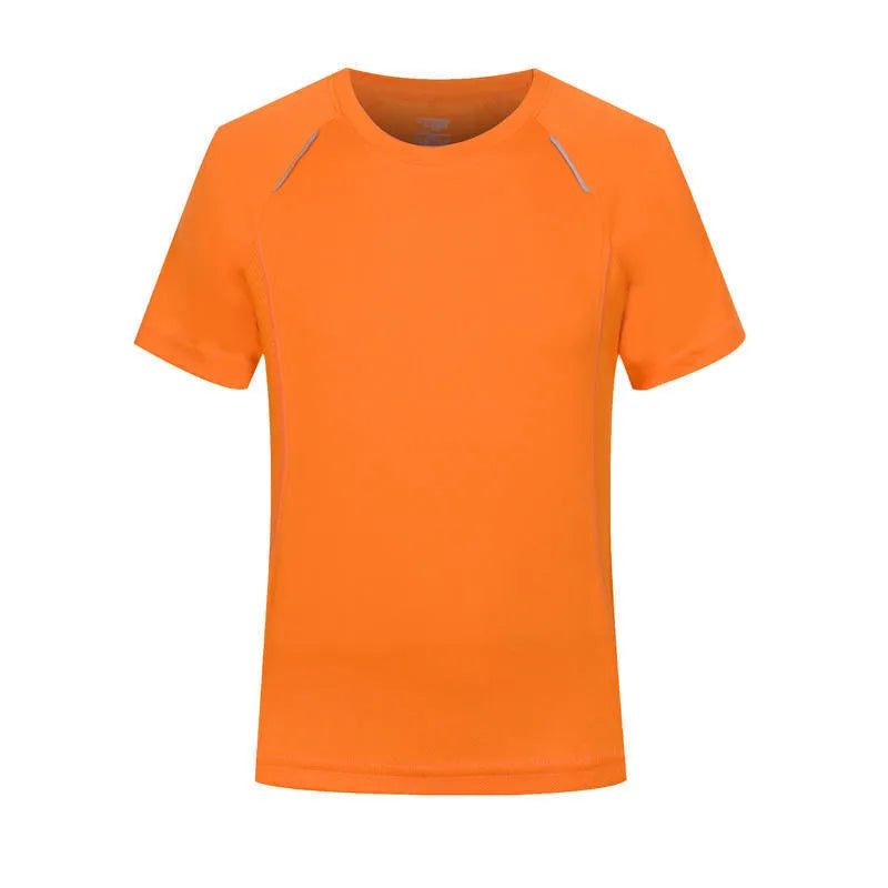 Slim fit quick-dry T-shirt in solid colours like black and fruit green on a size chart background.