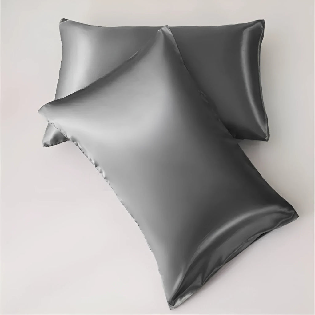 Satin pillowcase in dark blue with envelope closure, 100% polyester, available in 50x75cm and 51x91cm