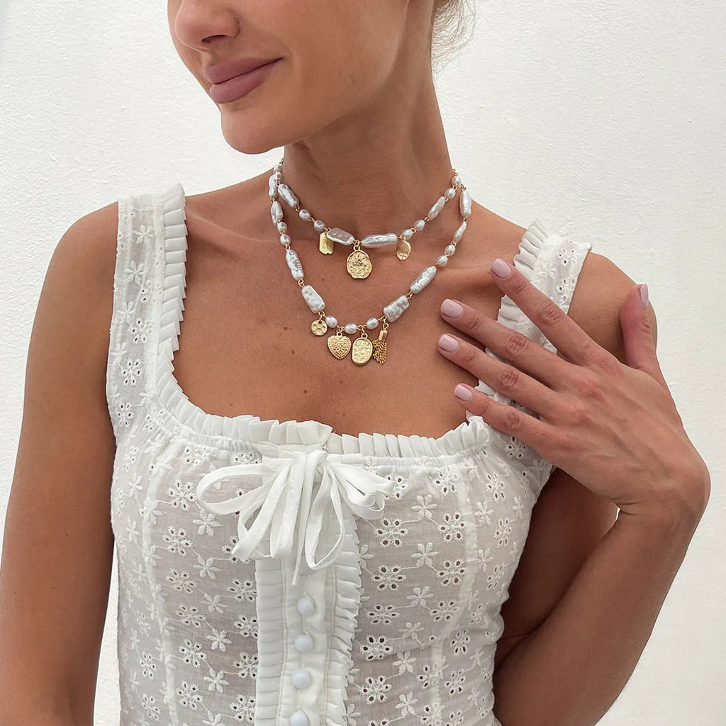 French pearl light luxury clavicle ocean necklace geometric shell shape gold finish on woman
