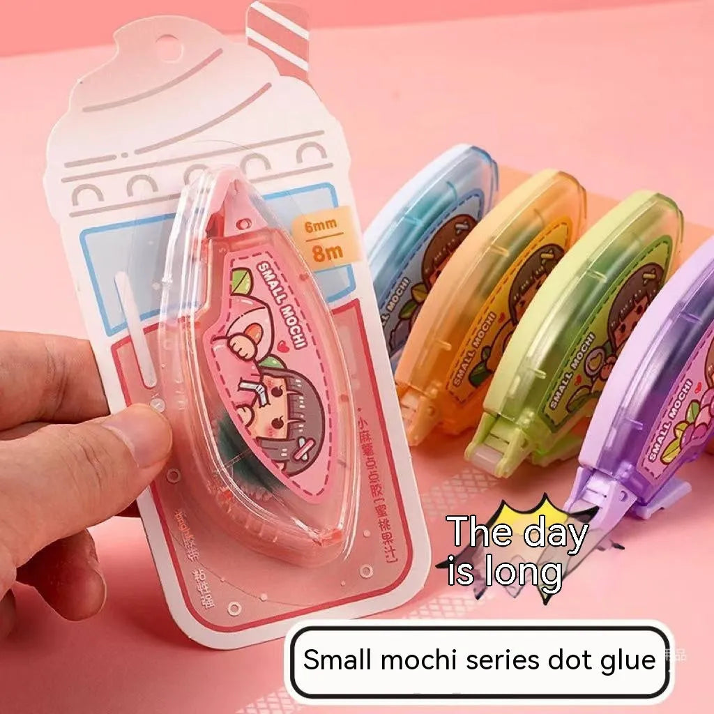 Dotting glue in fruity colours on a card, high viscosity traceless double-sided adhesive