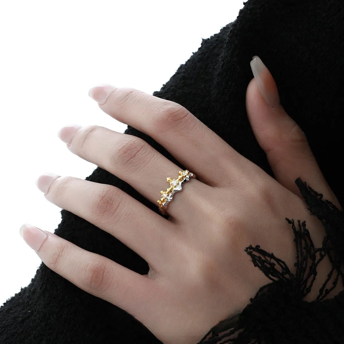 Princess Knight adjustable silver couple ring with minority design in electroplated finish