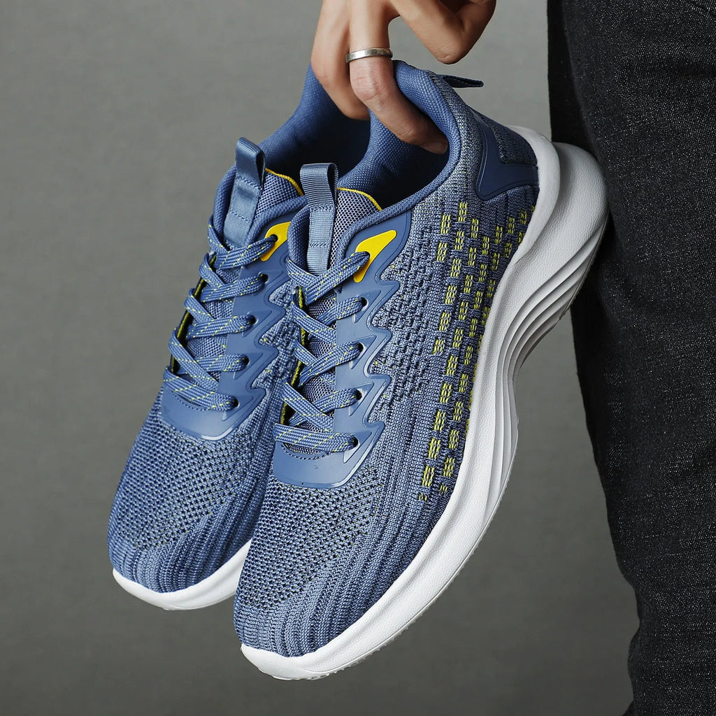 Women's lavender purple flyknit running shoes with mesh upper and striped pattern on a white background.