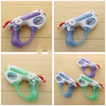 Children's plastic water splash toy 17.5 x 11.5 cm in random colour for beach and bath play