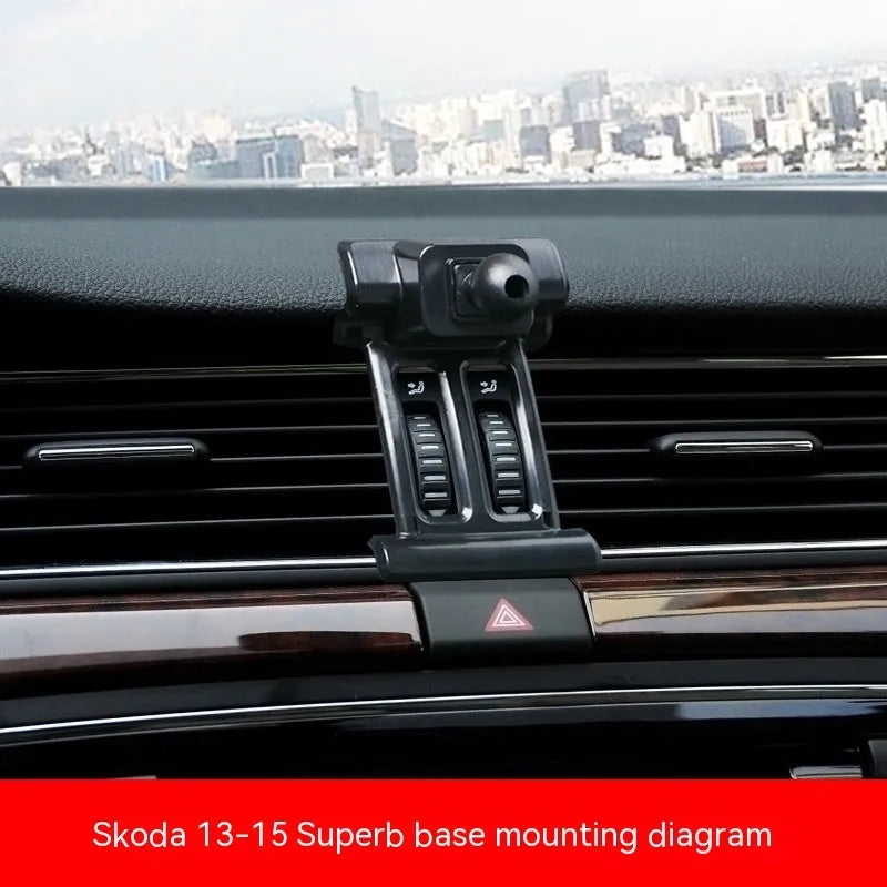 Snap-on car phone bracket for Škoda vehicles with air vent mounting