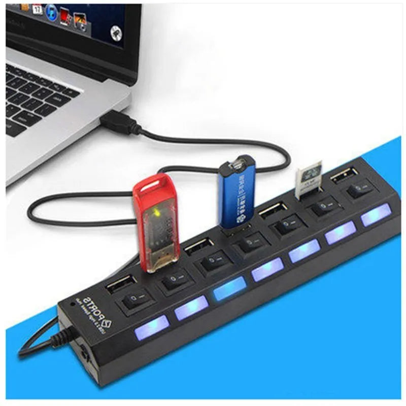 Black and white USB 3.0 hub showing 4-port and 7-port models for laptop computer peripherals.