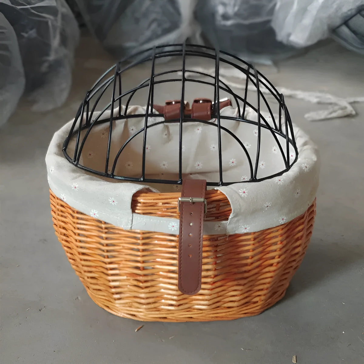 Honey-coloured wicker bicycle front handle basket medium size for cat or dog pet seat on road bicycle