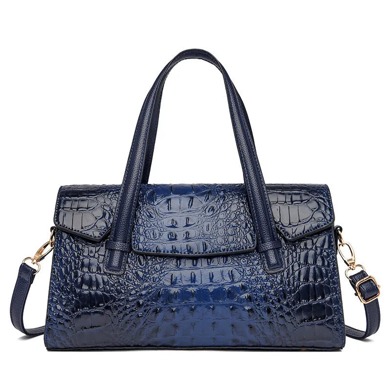 Polyester shoulder messenger bag in horizontal square shape with single strap and interior lining
