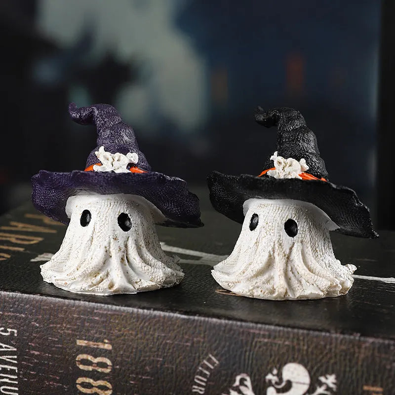 Purple and black resin wizard hat ornaments for Halloween and Christmas decoration