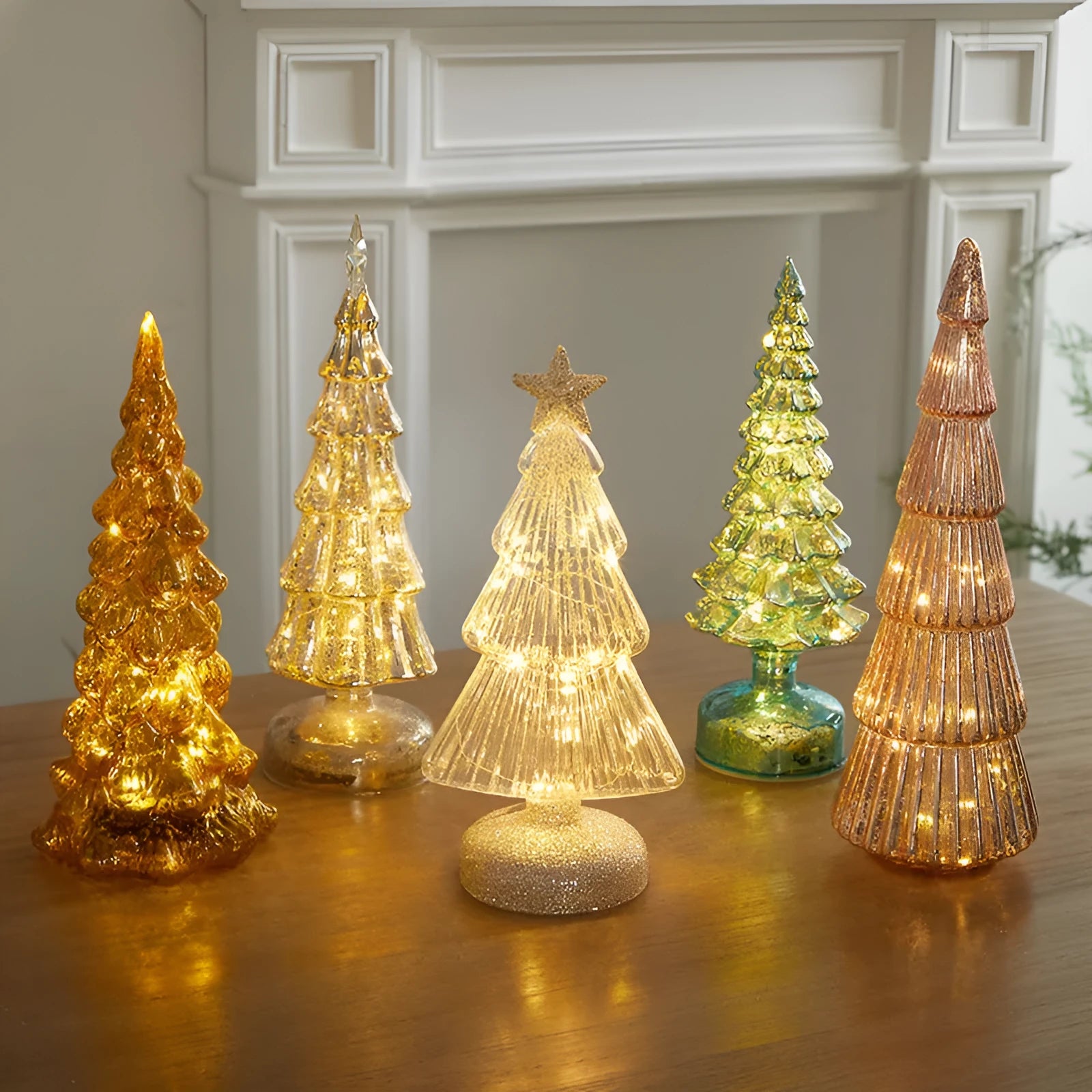 Glitter geometric Christmas tree table decoration made of borosilicate glass in pink silver colour