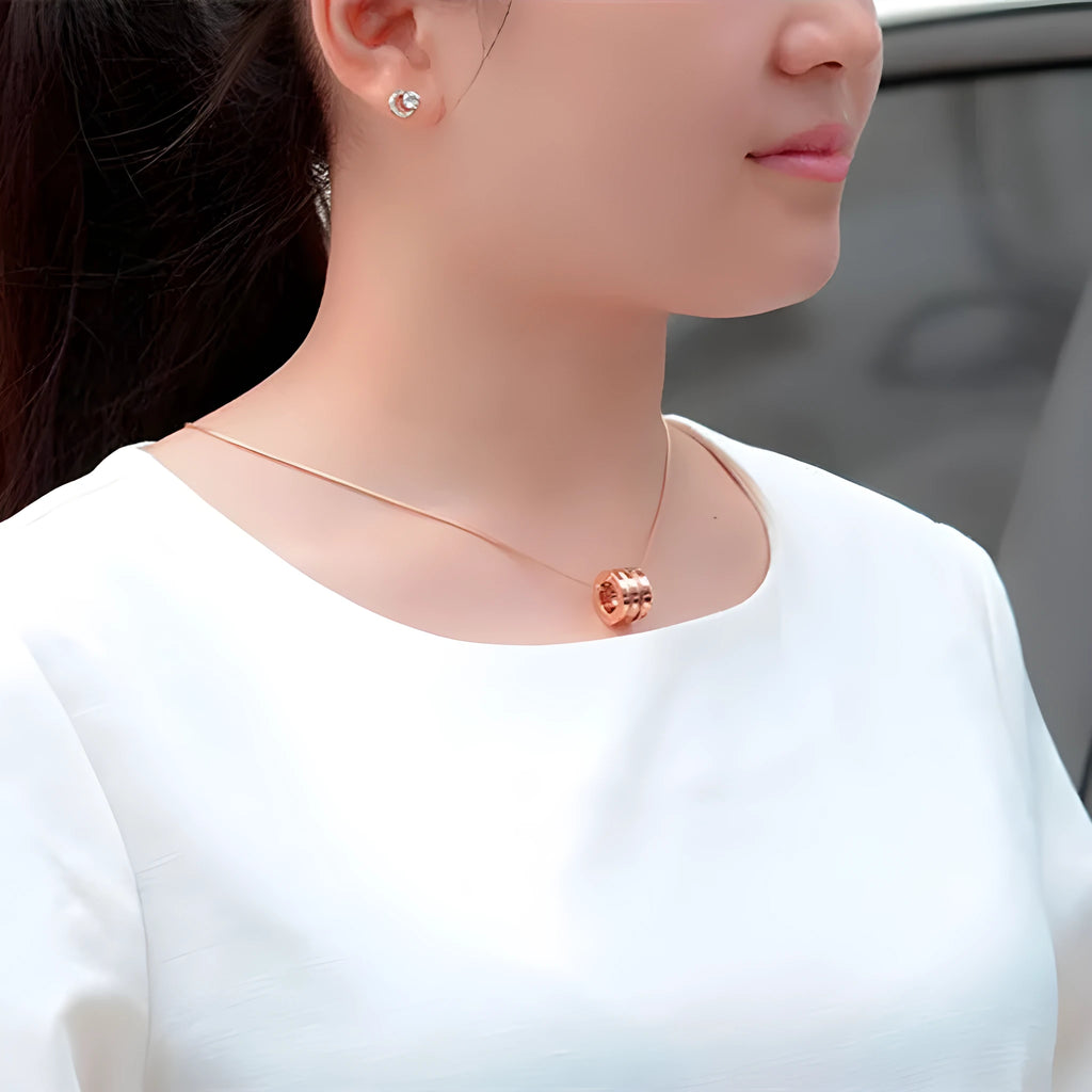 Titanium steel screwdriver necklace with 18K gold plating in rose gold colour on 45cm chain